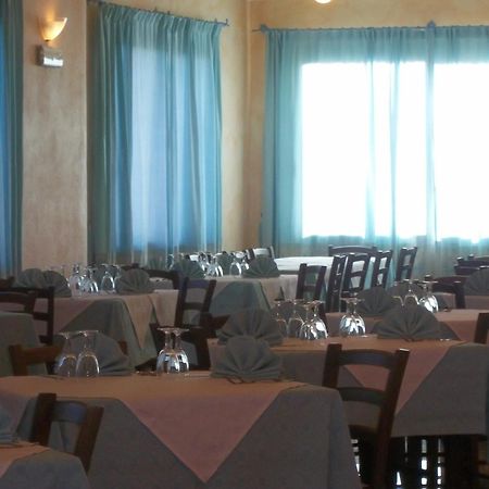 Hotel Baia Marina Orosei Restaurante foto