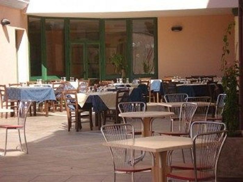 Hotel Baia Marina Orosei Exterior foto